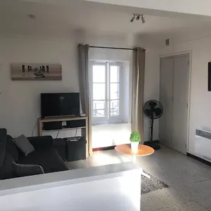 https://studio-dans-le-centre-historique-darles.fr-provencehotel.com